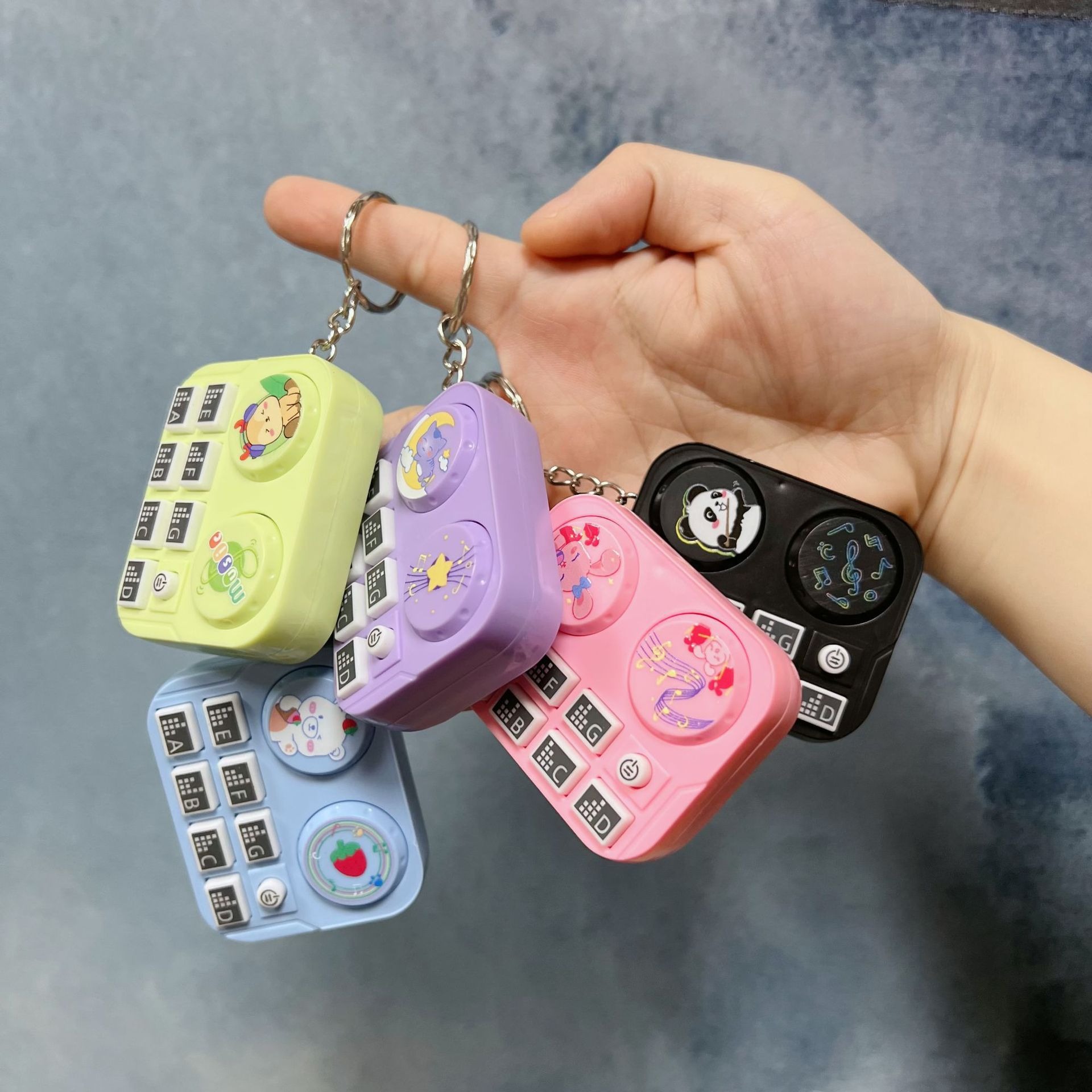 抖音同款弹奏DJ打碟机钥匙扣挂件儿童迷你灯光游戏机动感益智玩具产品图