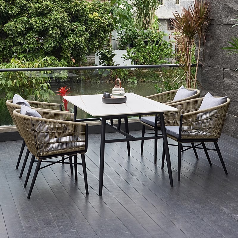 户外庭院桌椅高端别墅花园藤椅岩板家具室外防水防晒阳台桌椅组合