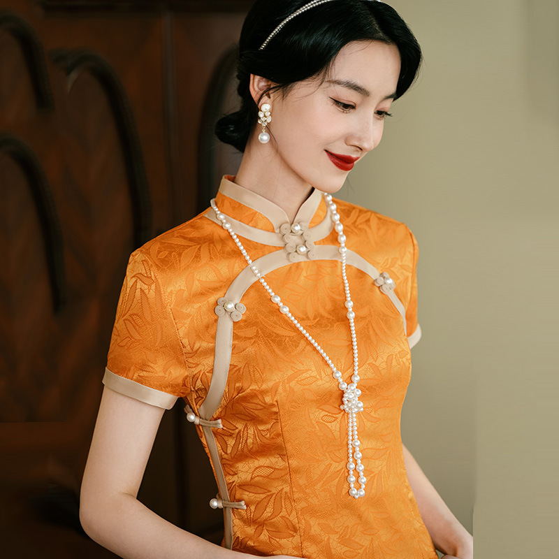 National trend cheongsam for women, Republic of China couple battle robes, Mongolian robes, slimming design sense Application Scenario