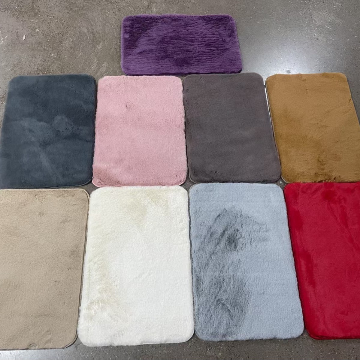 仿兔毛纯色素色柔软舒适脚地垫门垫客厅浴室卧室床边飘窗防滑卷材产品图