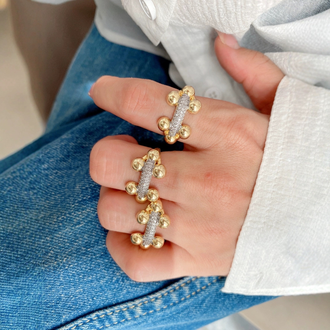 European and American niche design sense, fashionable irregular opening ring, Hong Kong style classic two-color ring, classic accessory