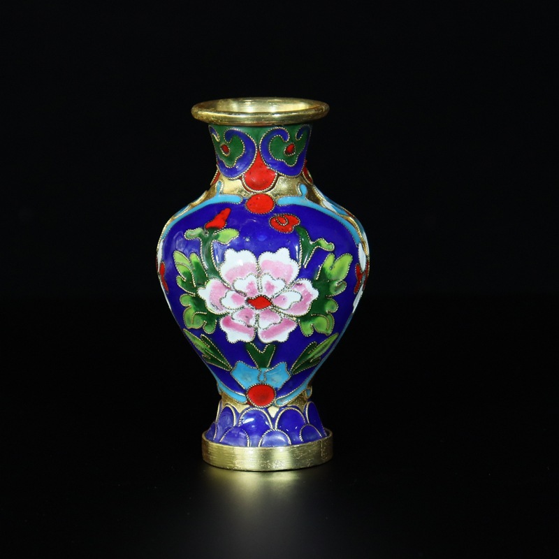 Beijing Cloisonne Chinese Knot Decorative accessories: Copper body cloisonne enamel filigree silver blue 4-inch Guanyin Knot Vase details Picture