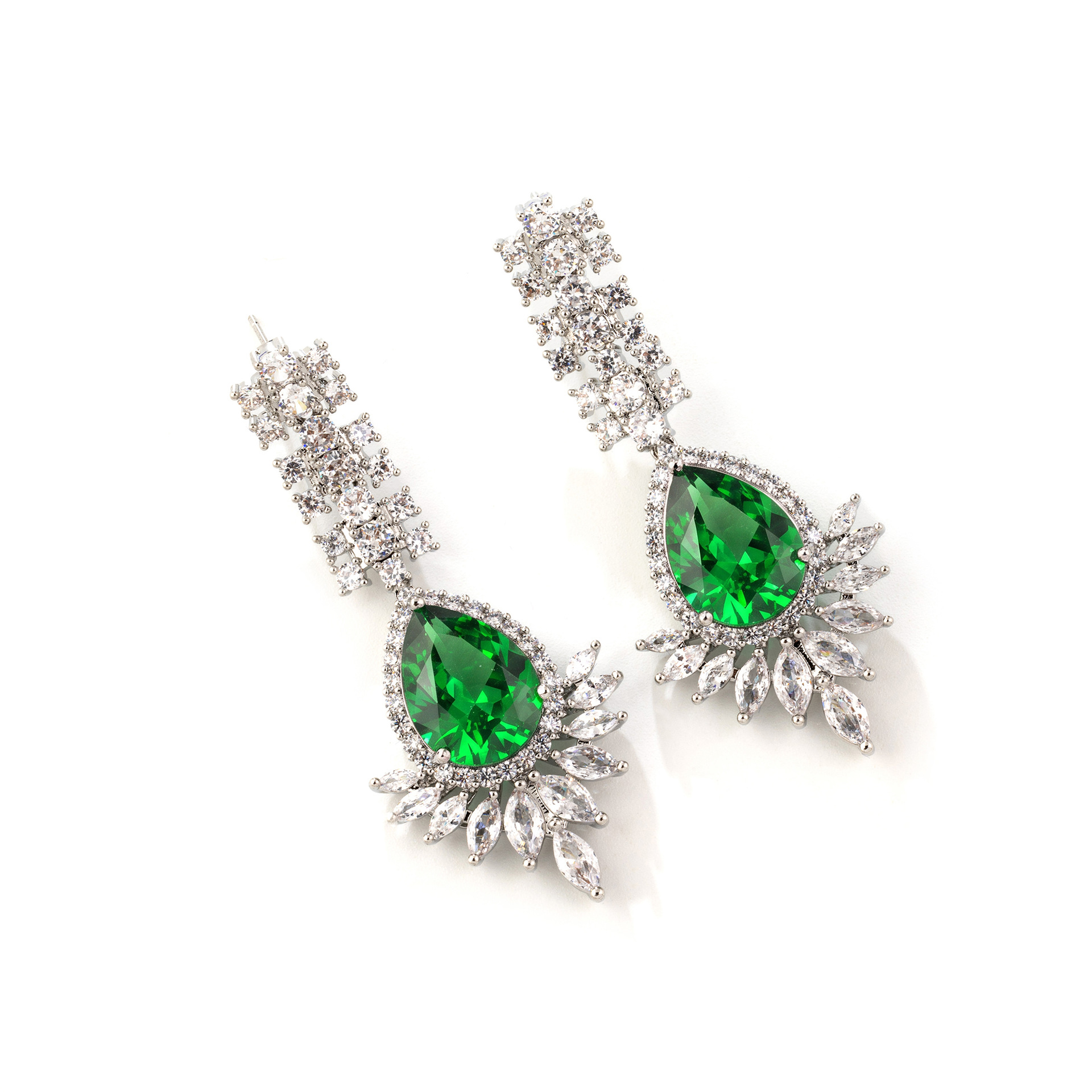 Estilo europeo y americano ins retro gota de agua zircon pendientes de alta calidad sentido borla clip de oído de lujo largo cross-border blast LY30325 gtisha banquete vestido joyería joyería de moda al por mayor Item Picture