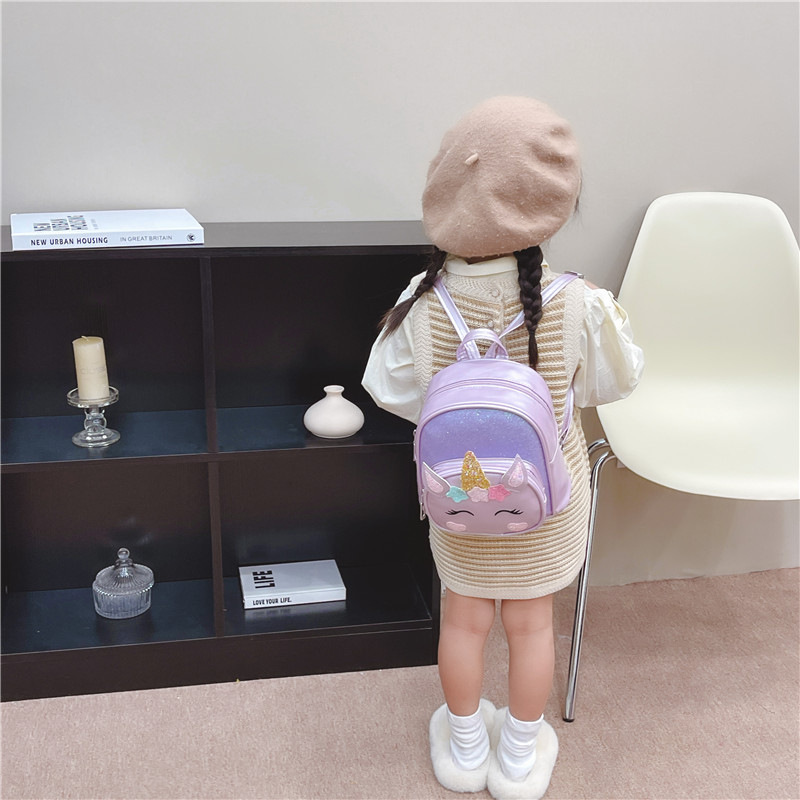 New children and students' casual backpack, cartoon cute little horse lightweight backpack, girls' kindergarten schoolbag Application Scenario