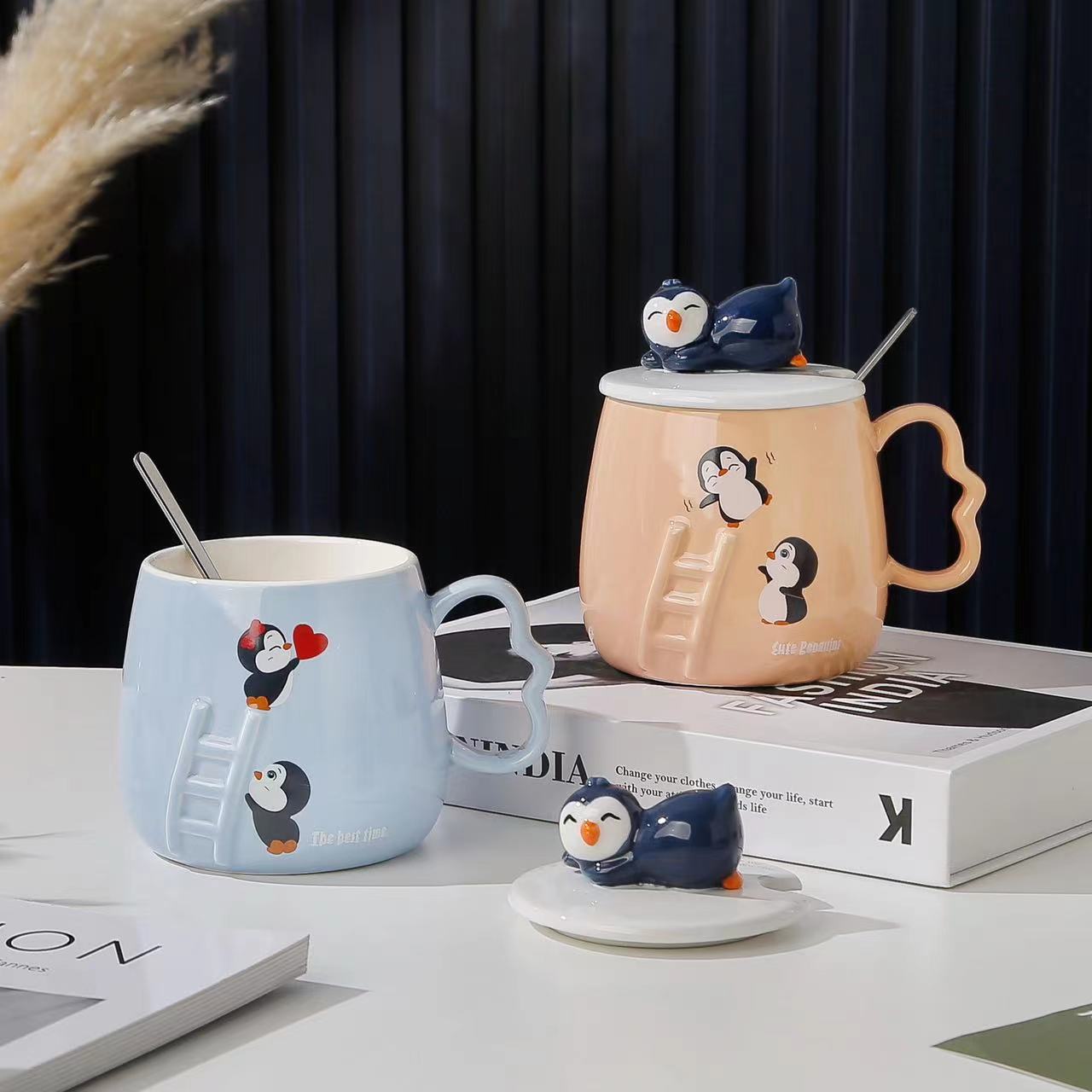 Ceramic cup with lid, creative cartoon three-dimensional relief penguin mug, office home, student gift and souvenir details Picture