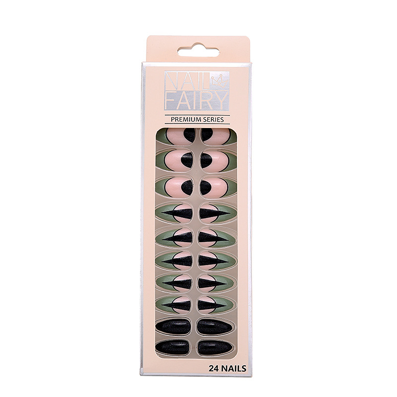 Wholesale of European and American nail art pieces, 24 pieces of fake nails, popular nail art patches, wearable nail art pieces Application Scenario