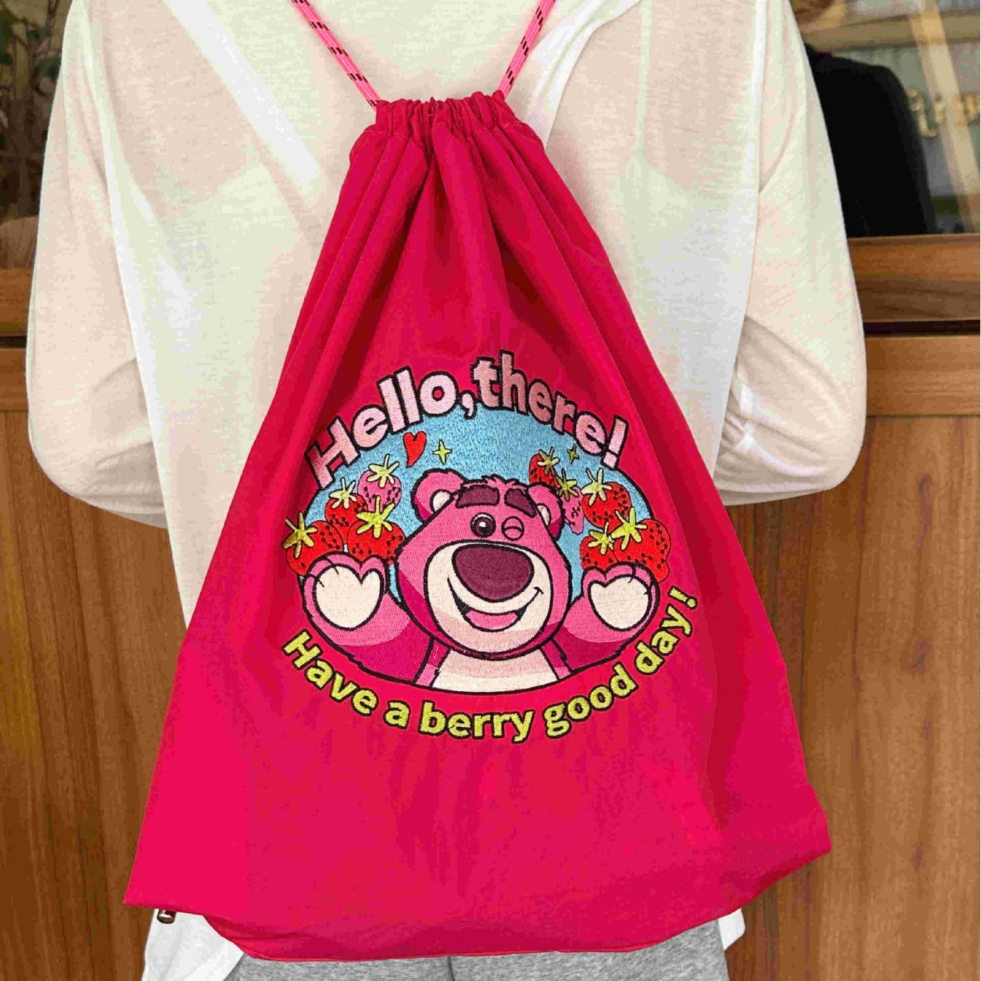 2024 strawberry bear mochila pequeña mochila mujer nuevo cross-body bolsa bolsa comercio versátil gran capacidad estudiante mochila verano Specification image