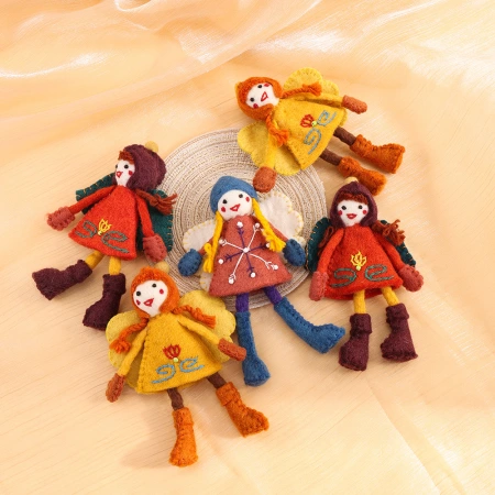 Little girl wool felt brooch, angel doll 3D doll pendant, cute bag pendant, cute pendant wholesale Little girl wool felt brooch, angel doll 3D doll pendant, cute bag pendant, cute pendant wholesale