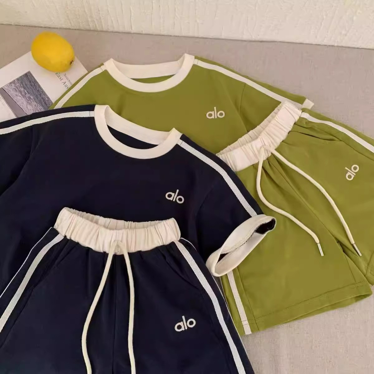 Children's short-sleeved set 2025 Summer Boys' and Girls' embroidered trendy brand, two-piece pure cotton T-shirt and shorts for kids details Picture
