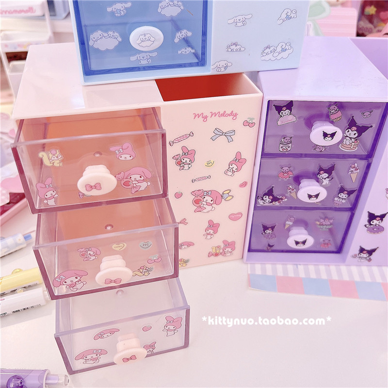 ويدفق ملف التزويد بأدوية التزويغ في تجهيز العلب في أماكن إقامة مستحضرات التجميل البلاستيكية على طاولة المعيشة Specification image
