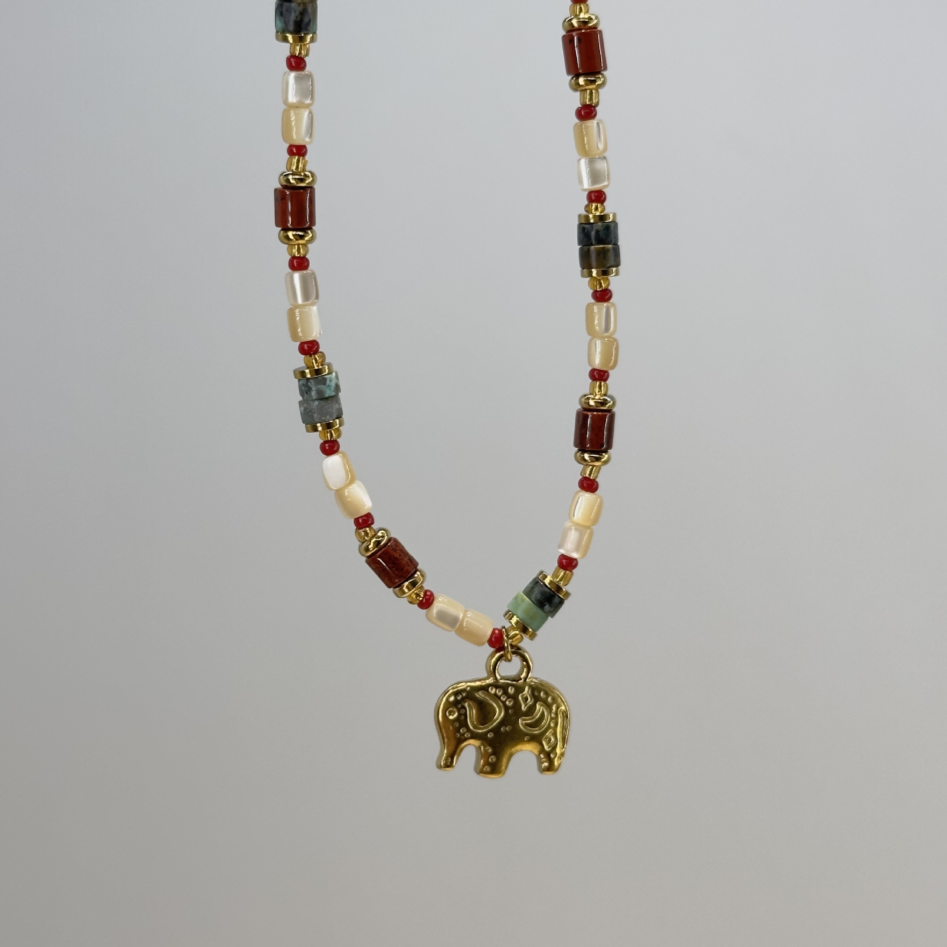 Natural stone beaded elephant pendant necklace for women, 2026 new style, high-end and light luxury collarbone chain necklace