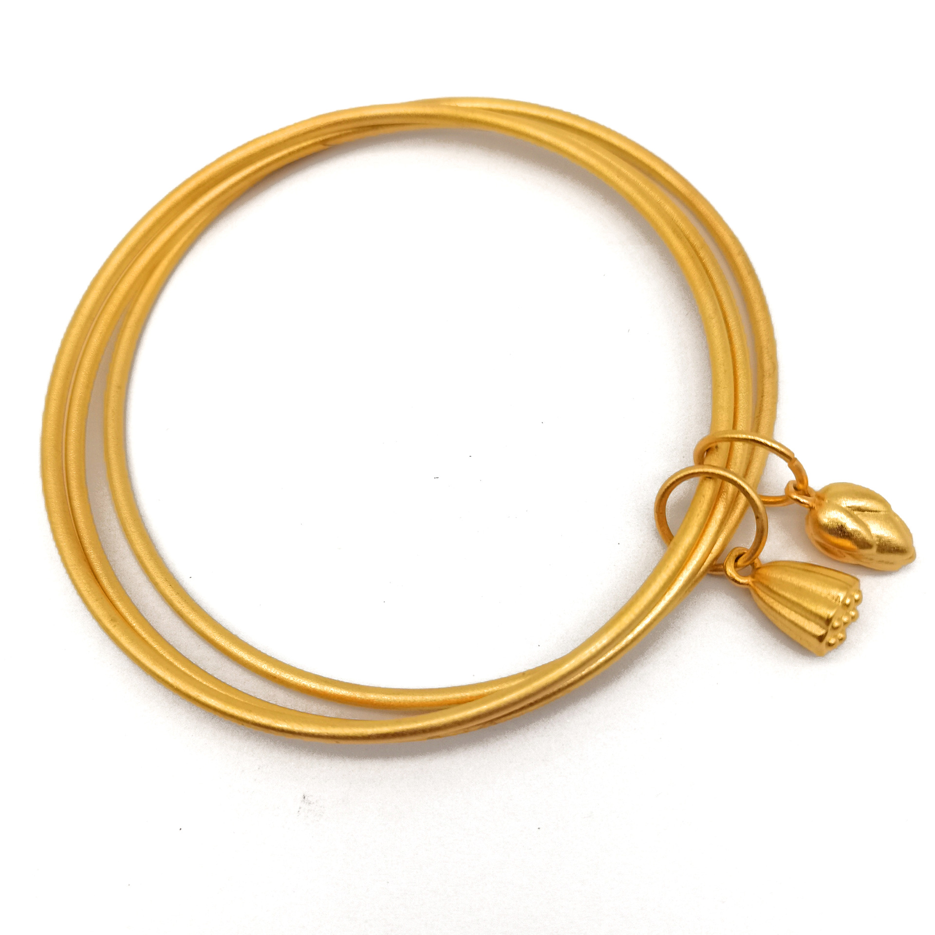 Copper gold-plated multi-loop bracelet, frosted lotus and lotus pod pendant, three-loop bracelet, three Lives and Three worlds multi-thread ring wholesale Application Scenario