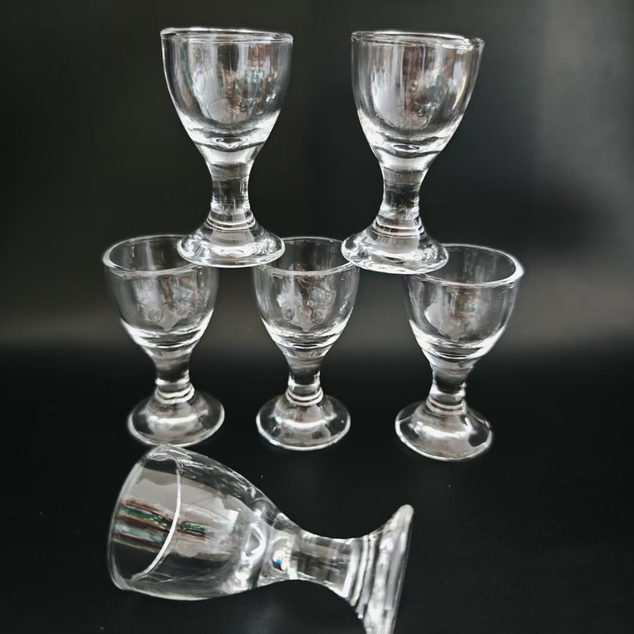 【3-7区】B007酒杯 6/盒 288/箱	B007酒杯白酒杯高脚敬酒杯玻璃杯小酒杯一口杯家用餐饮杯1元