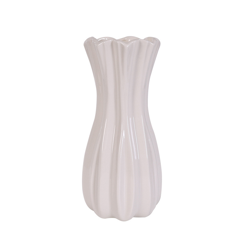 2026 French ins Cream Style Ceramic Vase, high-end and light luxury hotel living room table, artificial flower fresh flower arrangement decorative vase Item Picture