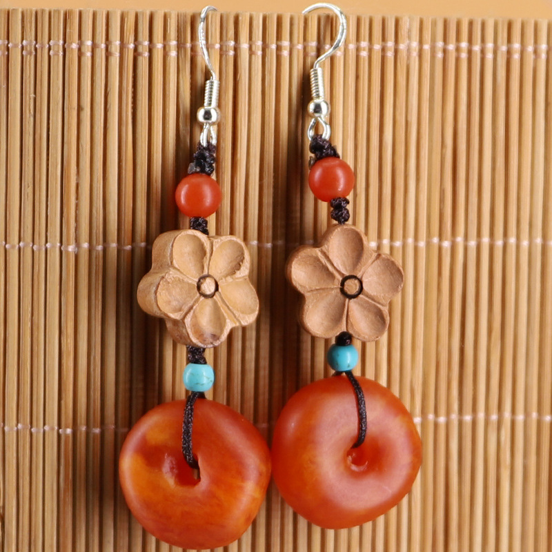 Wholesale of fashionable zircon earrings and accessories, simple and elegant earrings and accessories, women's earrings and accessories, trendy and versatile