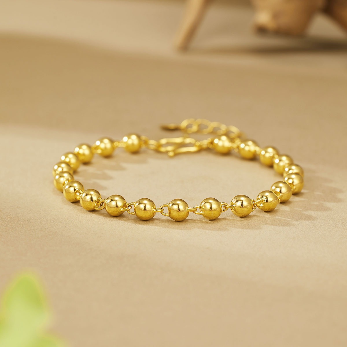 The new simple copper gold-plated bead bracelet is versatile and fashionable. It is the same as the new Chinese-style peace bead bracelet on Douyin