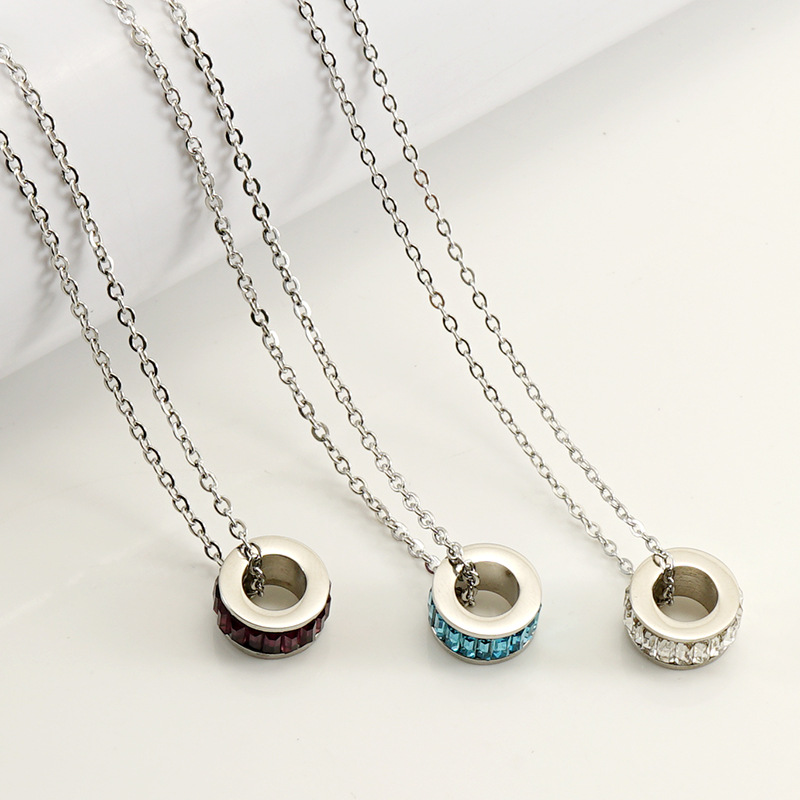 Cross-border European and American fashionable and versatile stainless steel necklace, women's collarbone chain, light luxury and high-end, non-fading titanium steel jewelry Specification image