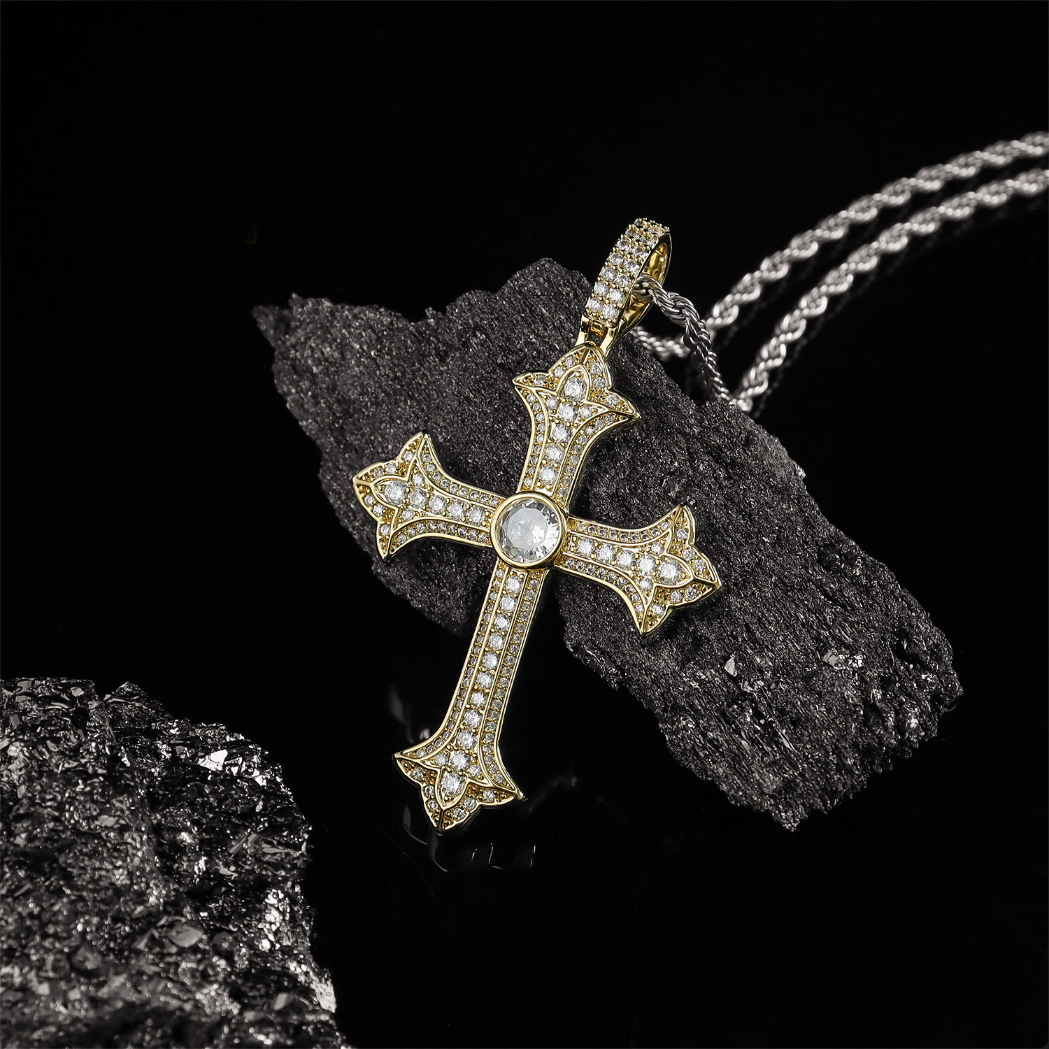 跨境工厂欧美个性潮流十字架项链微镶满钻款锁骨链吊坠一件代发