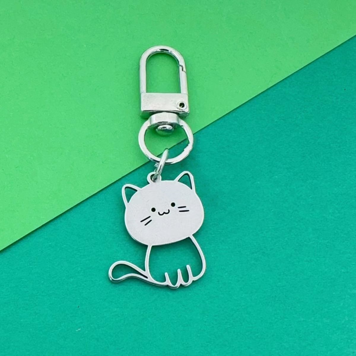 跨境热销创意不锈钢卡通小猫小门扣简约时尚可爱猫咪情侣钥匙扣