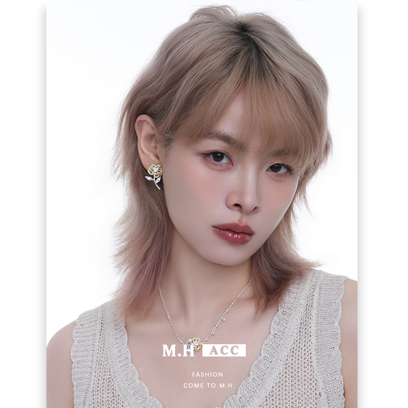 Spring Letter, Flower Ring Series Earrings for Women, sweet and elegant, fashionable original design, high-end earrings wholesale Specification image