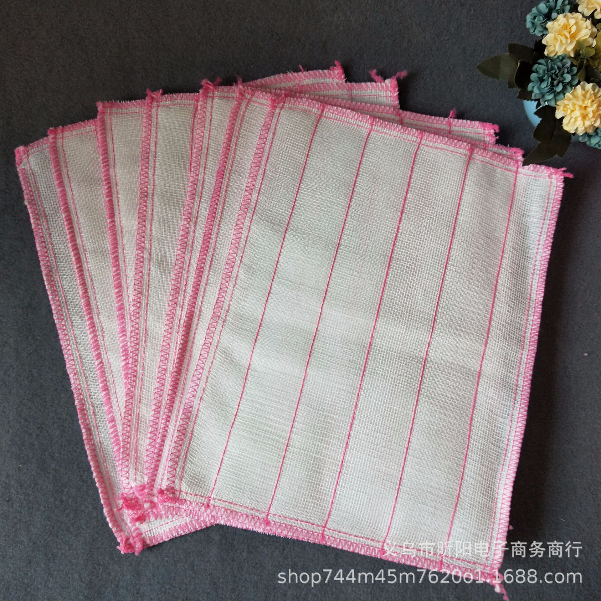 One-yuan store: 2-yuan large scouring pad 30*40, scouring pad dish cloths, cleaning cloths wholesale at 1 yuan or 2 yuan