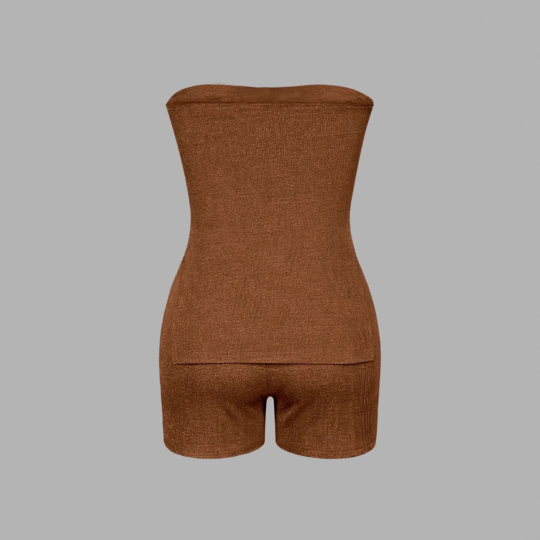 This is a cross-border bestseller from Shein, Europe and America, featuring a spicy girl style strapless and short skirt set. It is a knitted, slimming and flattering spicy girl outfit details Picture