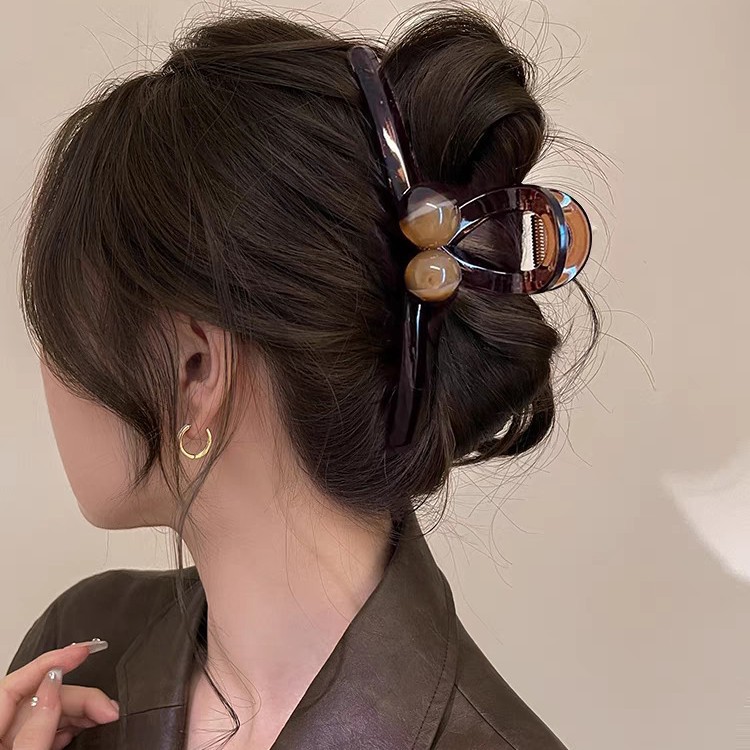 2025 New high-end coffee-colored pearl hairpin for women with a large amount of hair at the back of the head, shark clip large scratch clip women's headwear Specification image