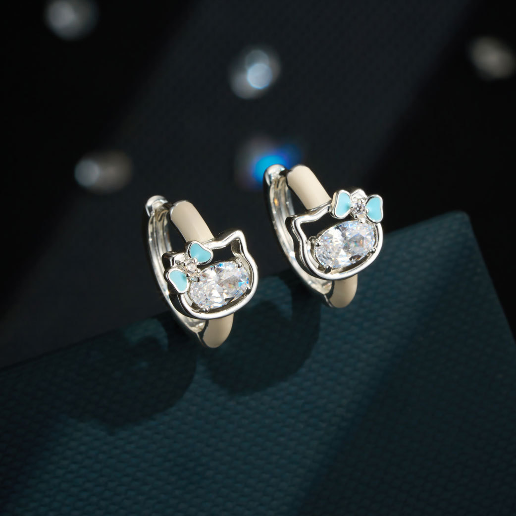 Fábrica de suministro directo de dibujos animados gato arco de la cinta hebilla de la oreja gota de esmalte aceite zirconita grande C pendientes anillos de chica rosa orejeras details Picture