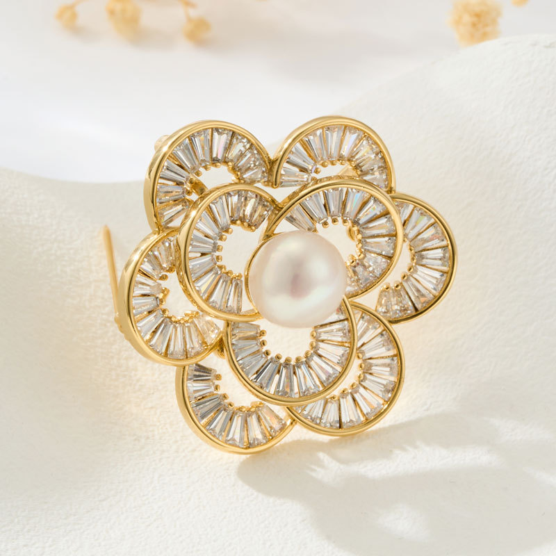 French elegant freshwater pearl camellia brooch, copper alloy inlaid with zircon, real gold electroplated, high-end fashion pin