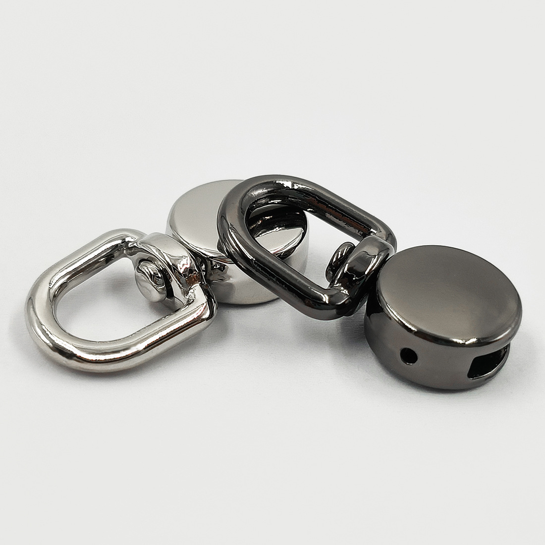 Zinc alloy mobile phone lanyard fixing clip link buckle, mobile phone case rotating head gasket, hardware accessories, snap Application Scenario