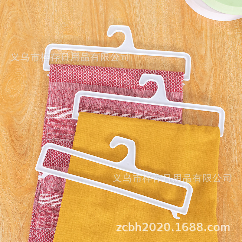 Manufacturer wholesale towel racks, plastic tie towel storage racks, scarf store towel, silk scarf, hat display rings Application Scenario