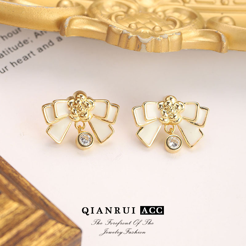 Camellia bow classic C pendant earrings, ins enamel stud earrings, light luxury tassels, ins style