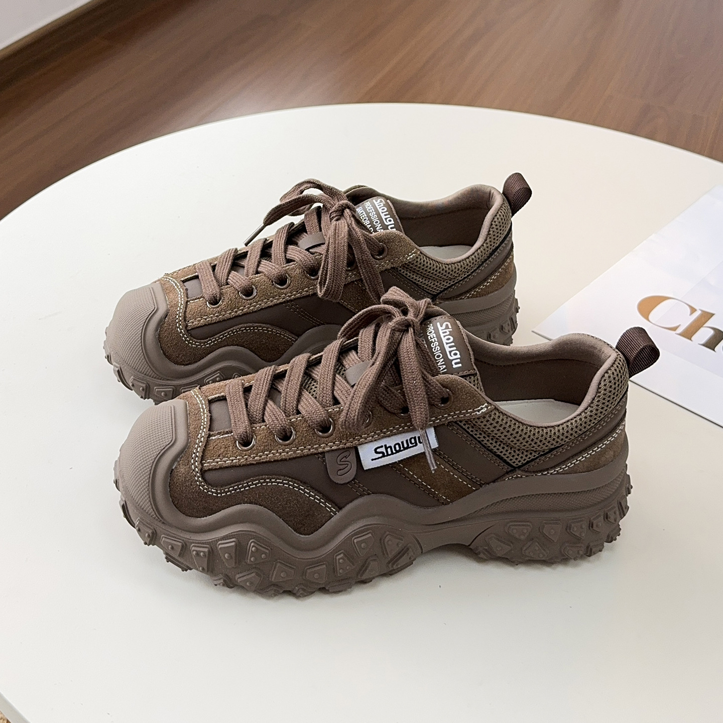 Shougu 2025, a super good-looking, cute and ugly thick-soled women's autumn new retro niche outdoor hiking shoes Dad shoes details Picture