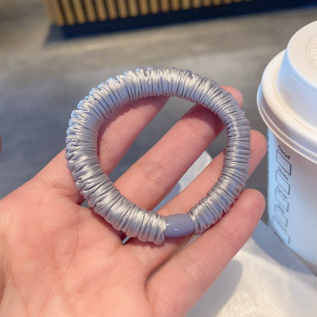 High-end solid color satin pleated small intestine hair band, high elasticity ponytail hair tie, simple hair tie, leather band for women Application Scenario