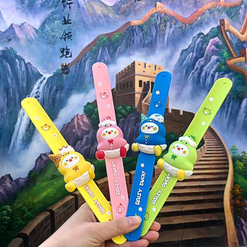 Children's creative cartoon cute duck silicone mosquito repellent wristband, plant essential oil insect repellent papa ring, irregular-shaped silicone products details Picture
