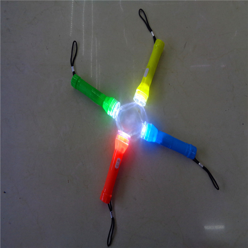 Children's toys ZY-929 flashlight, creative LED keychain, night light, illuminated street stall supply, factory direct sales Application Scenario