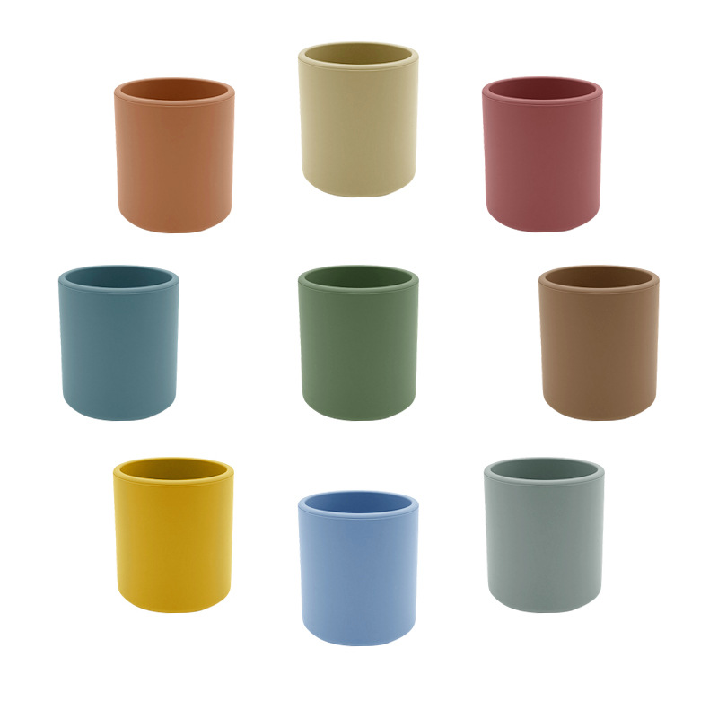 奶瓶/母婴用品/新生儿加热水杯/跨境电商母婴用品/豆荚娃娃白底实物图