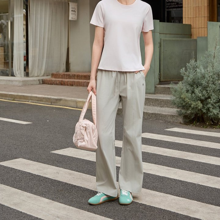 Mountain and field slightly flared, quick-drying casual sportswear pants for women in spring and summer, straight, loose, cool, sun-protective pants, drape long pants 8011 Specification image