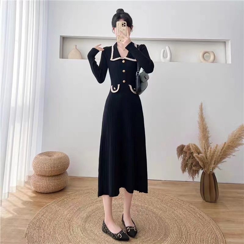 The new design of the chanel-style lapel slimming knitted dress for women in autumn and winter, with a high-waisted base and mid-length fur dress, is trendy Specification image