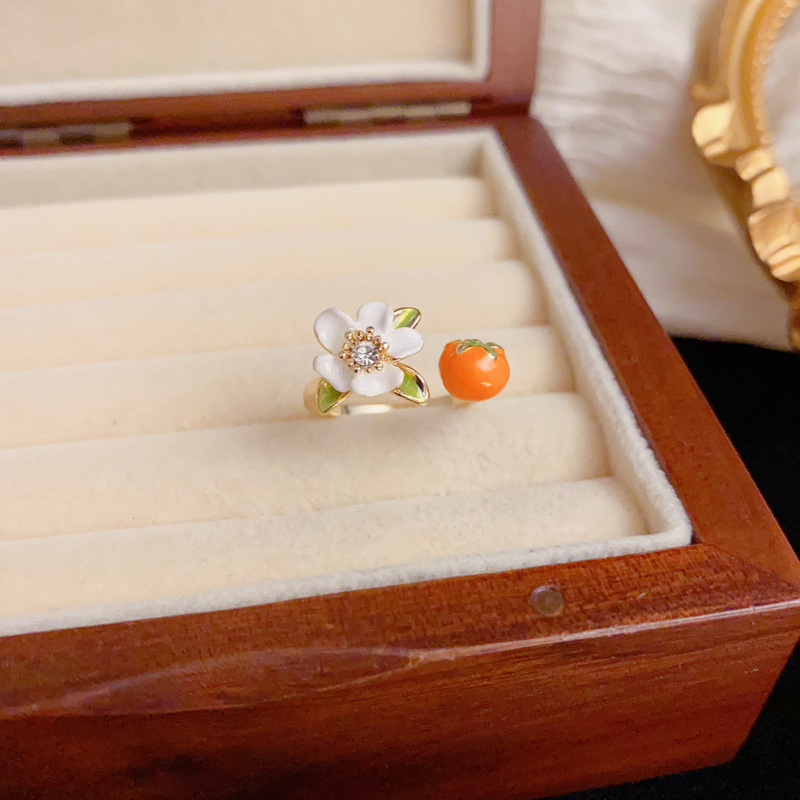 Exquisite, fashionable, fresh and elegant floral open-top ring, feminine, light luxury, sweet and versatile index finger ring wholesale details Picture