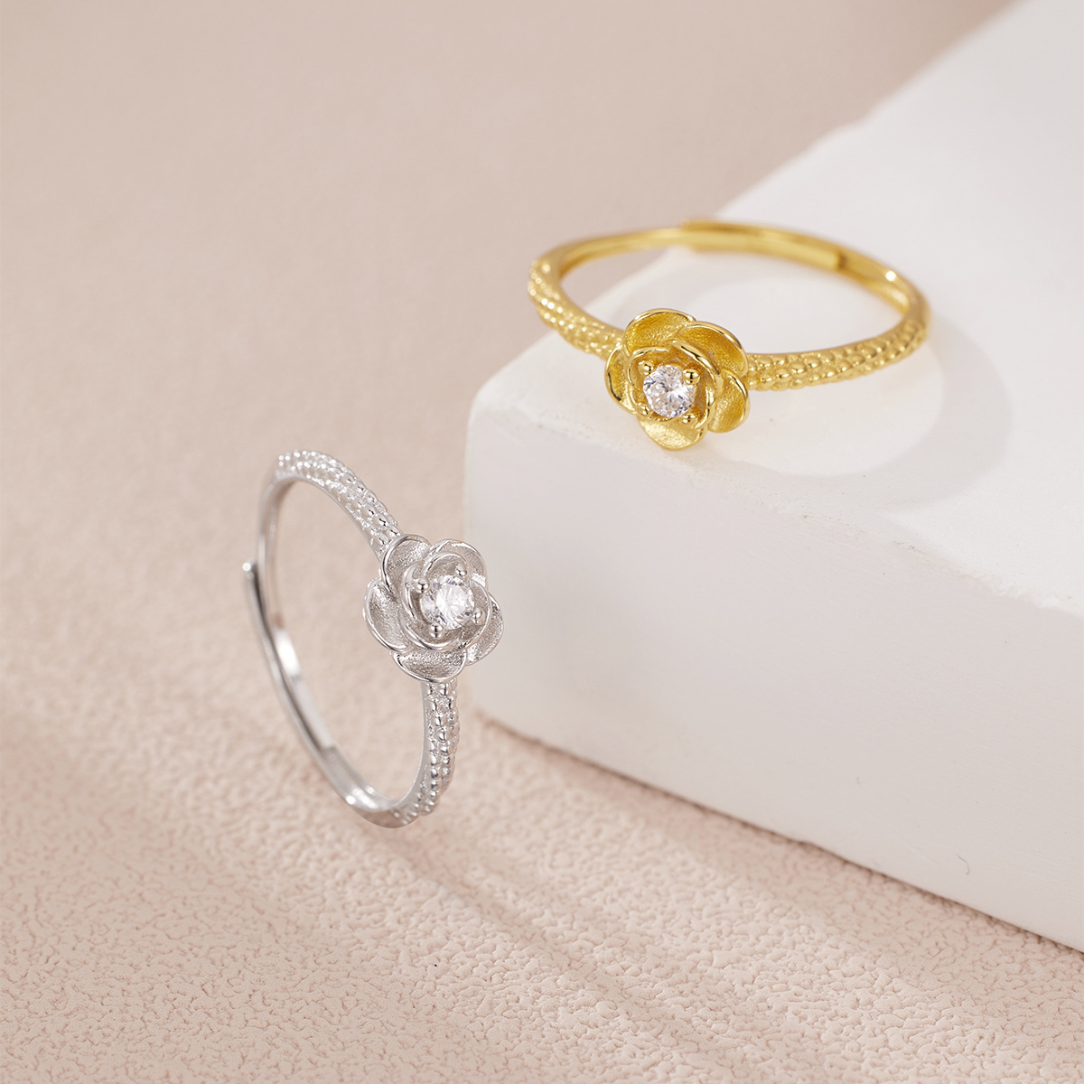 A simple and elegant traditional Chinese trend retro flower ring, silver zircon rose ring for women Application Scenario