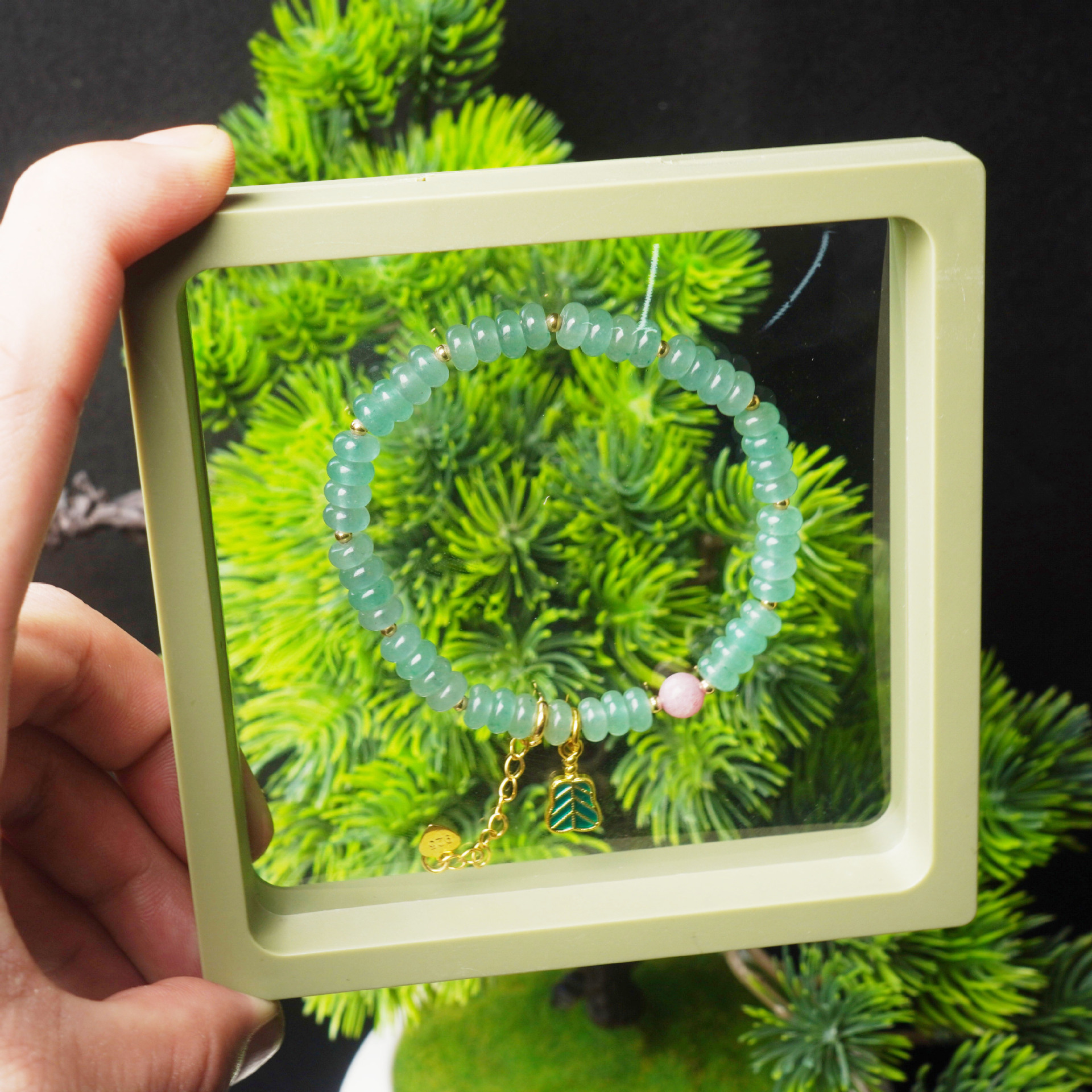 New natural Dongling jade abacus bead bracelet, women's banana leaf fan heart pendant jade bracelet, exquisite gift box packaging