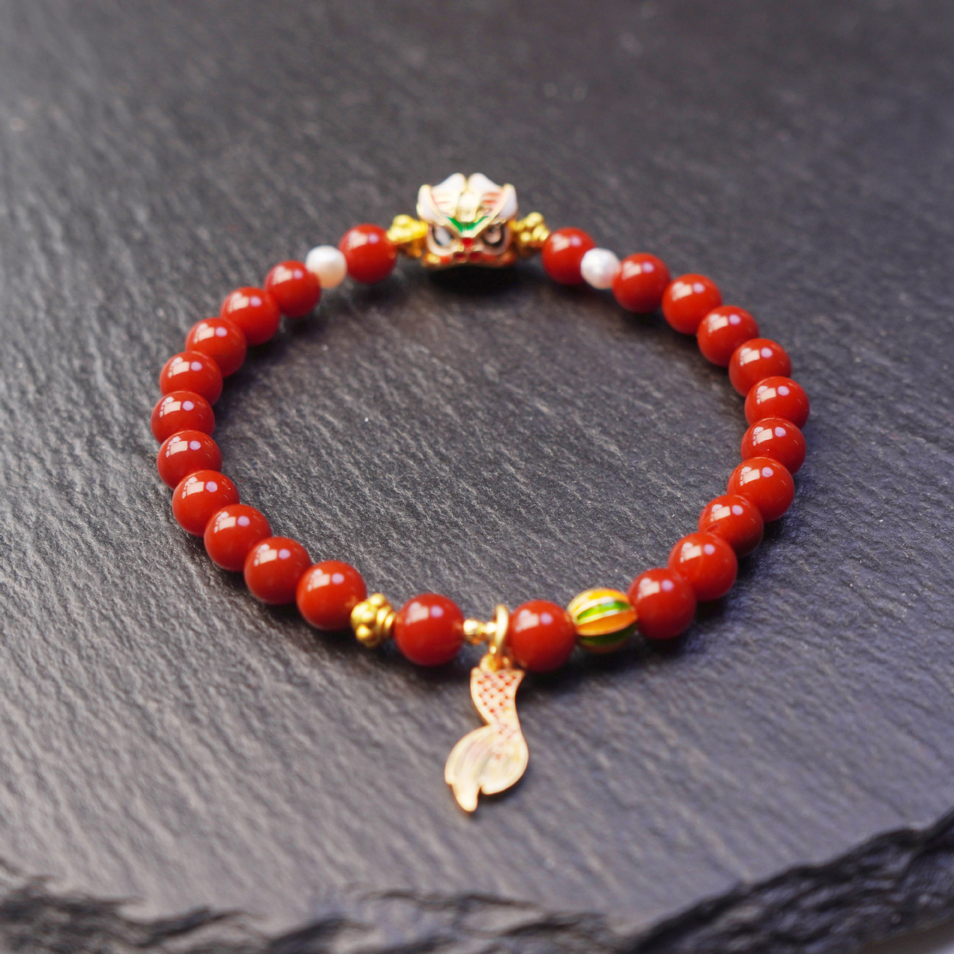 Nine Purple Li Fire Red Agate dragon Head and Tail agate beaded bracelet for women to attract wealth, traditional Chinese style gift and accessory Application Scenario