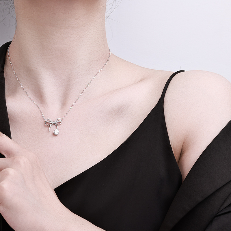 Zhuoheng Selects A Niche Design Of Pure Silver Bow Mosan Pendant Necklace, Which Is Versatile For Women's Ins Style, Fresh And High-End Collarbone Chain Specification drawing