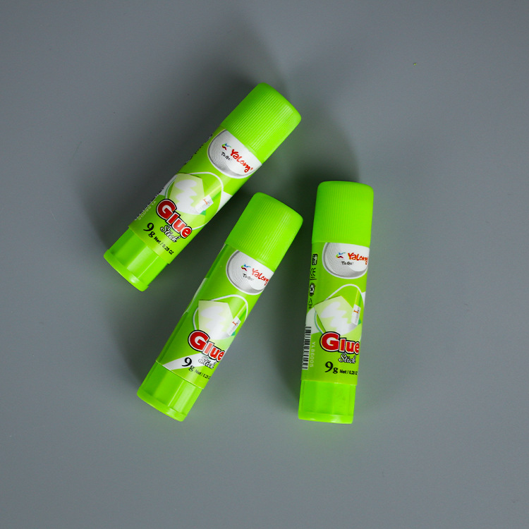 Yalong Cross-border Strong Glue School Office PVA 9g Glue Stick Non-toxic solid glue Application Scenario