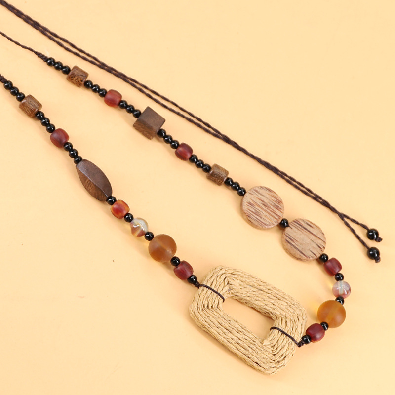 Xingni Original long coconut wood straw woven circle, long glass and solid wood sweater chain, retro ethnic style accessories cross-border