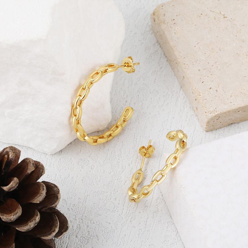 Exaggerated and personalized earrings with 18K gold plated copper and zircon heart-shaped C-shaped geometric ear rings, a new cross-border product for women