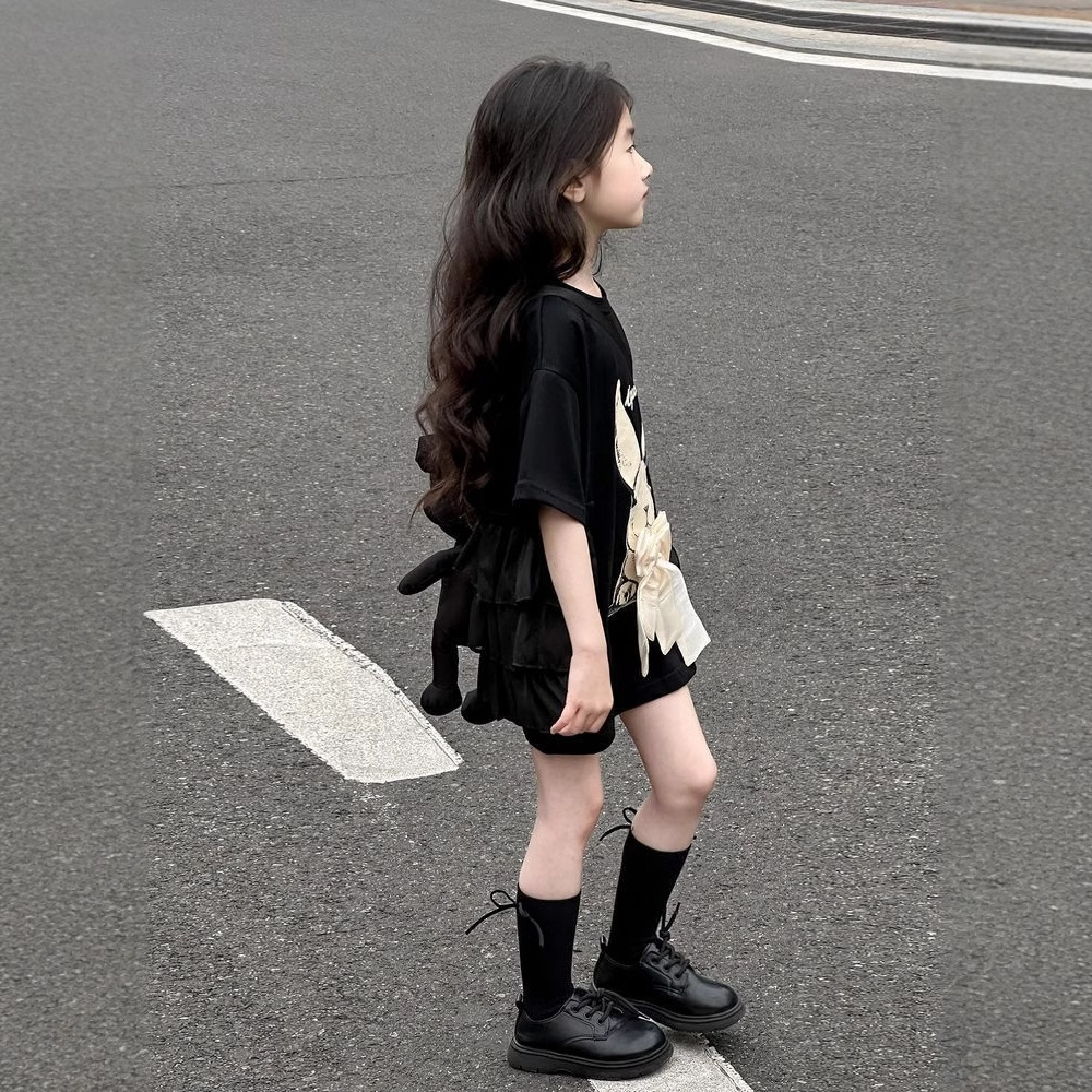 Girls' short-sleeved T-shirt skirt 2025 New style big kids loose and stylish top, children's summer cotton half-sleeved top, trendy Specification image