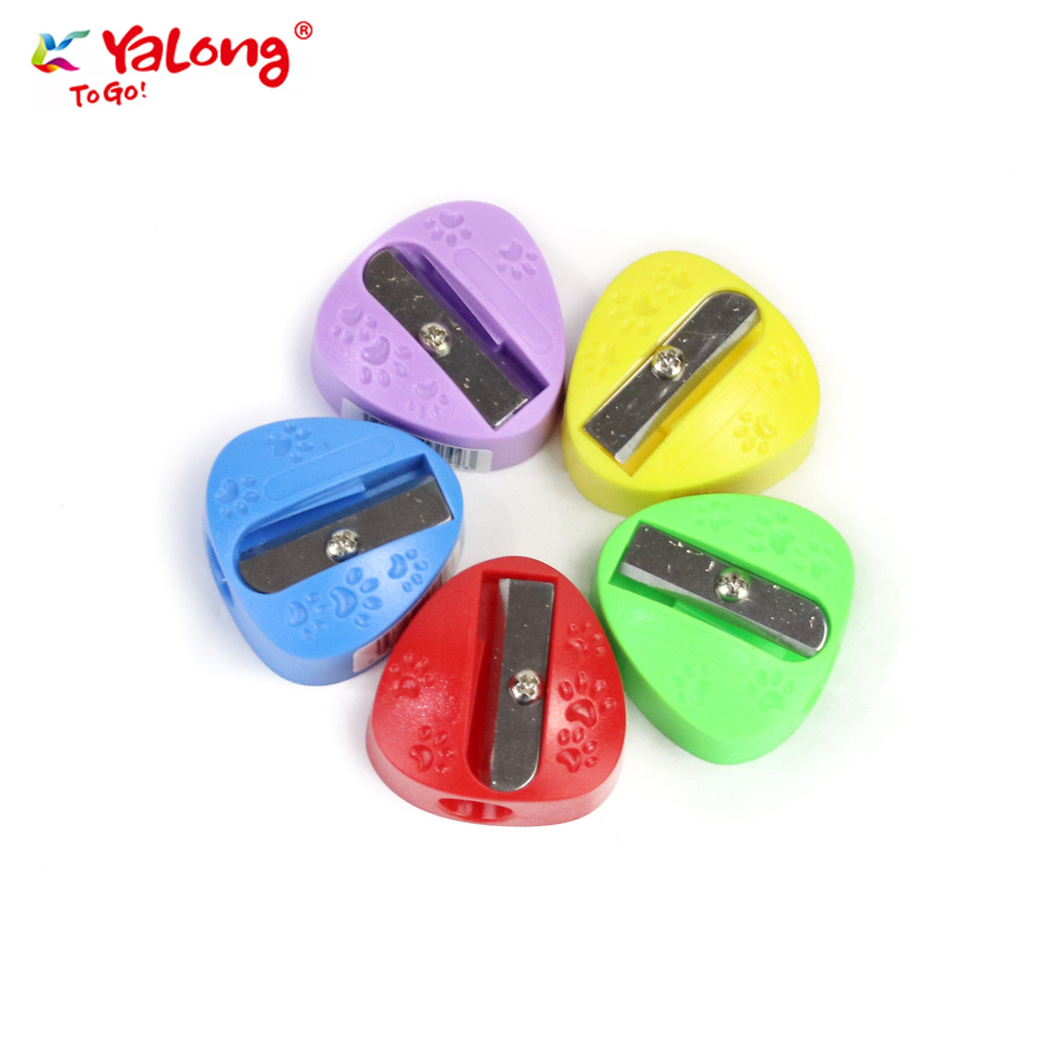 We can customize high-quality office supplies such as cartoon-printed plastic student pencil sharpeners for foreign trade