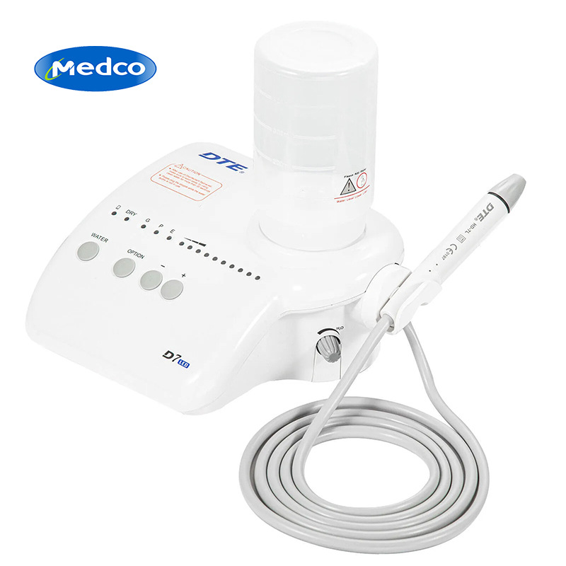 Cross-border exclusive D7 ultrasonic dental cleaner with 8 tip light-emitting diodes, a dental ultrasonic piezoelectric dental cleaner